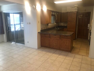 10925 Lakewood Ave, El Paso, TX 79935 - photo 7