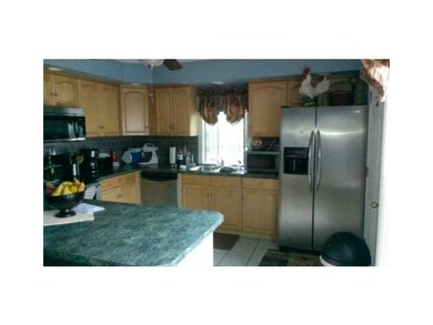 53 River Ave, West Warwick, RI 02893 - photo 2