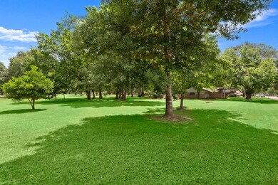 154 W County Road 136, Alvin, TX 77511 - photo 2