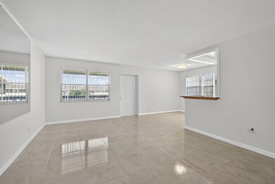 136 Somerset G, West Palm Beach, FL 33417 - photo 3