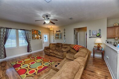 423 Parkside Cir, Crawfordville, FL 32327 - photo 5