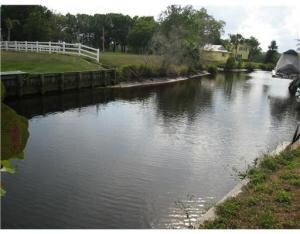 735 SW Rustic Cir, Stuart, FL 34997 - photo 4