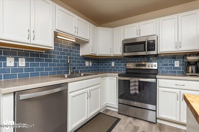 08-Kitchen-DW-0865