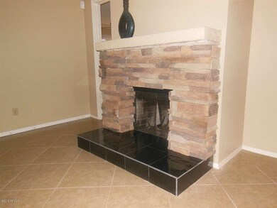 LIVING RM FIREPLACE