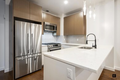 Star Tower LIC unit 14G, Long Island City, NY 11101 - photo 3