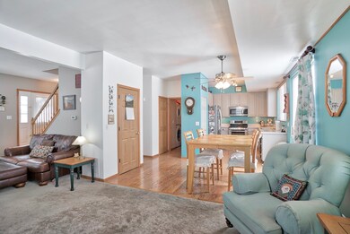 117 Eisenhower Dr unit 1, Oswego, IL 60543 - photo 2