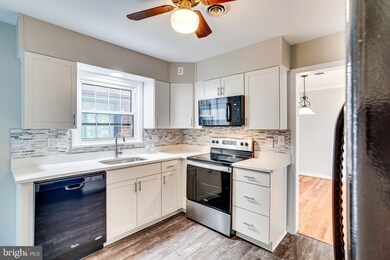 605 Marshall Manor Dr, Silver Spring, MD 20905 - photo 7