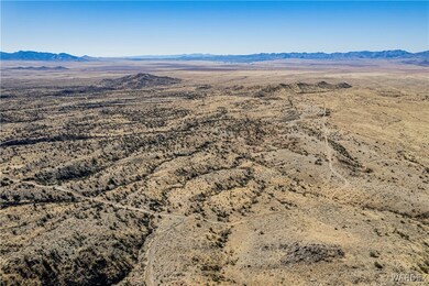 Bird's eye view with a mountain view