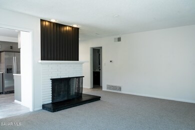 43714 Heaton Ave, Lancaster, CA 93534 - photo 3