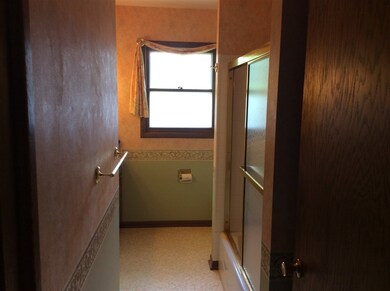 165 Dale Dr, Oregon, WI 53575 - photo 5