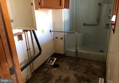 232 W Green St, Millville, NJ 08332 - photo 5