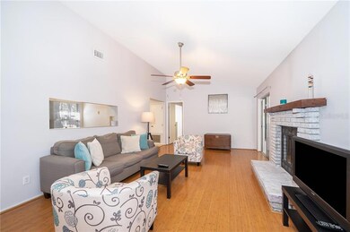 7913 Goldleaf St, Orlando, FL 32835 - photo 4