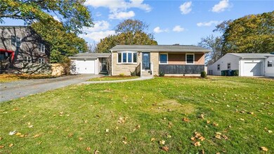 109 Vineyard Rd, Warwick, RI 02889 - photo 5