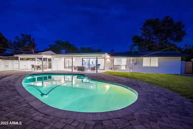 TWILIGHT POOL 1