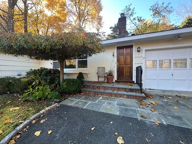 7 Peaceful Ln, Norwalk, CT 06851 - photo 2