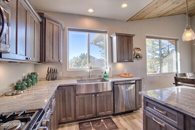 Kitchen (2)
