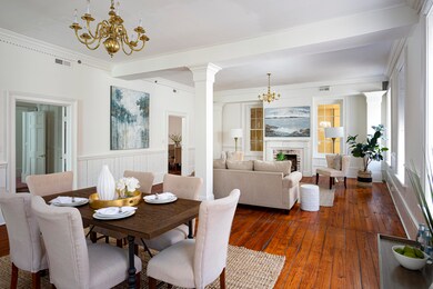 Family room/Dining room
