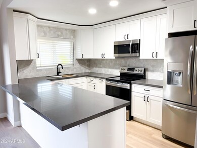 1460 E Todd Dr, Tempe, AZ 85283 - photo 4