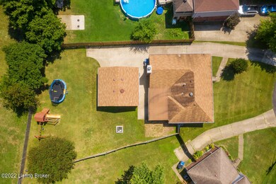 6205 Timmy Ct, Louisville, KY 40219 - photo 6