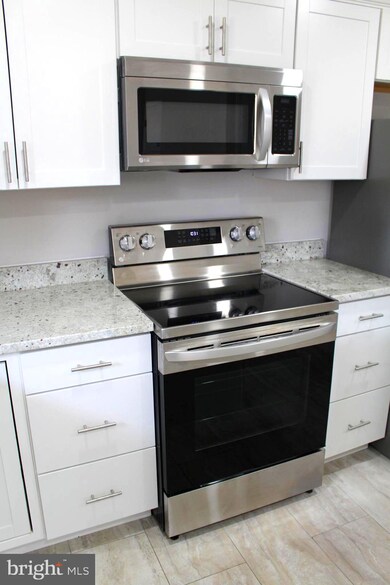 11926 Wesley Dr, Hagerstown, MD 21742 - photo 7