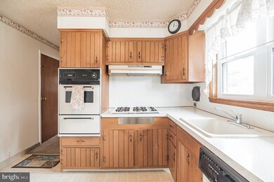 209 Lucas Ave, West Berlin, NJ 08091 - photo 5