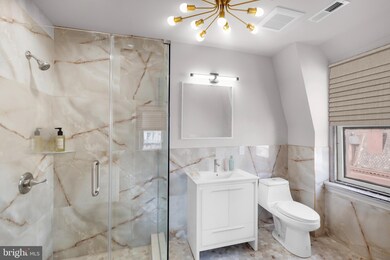 333 S 21st St unit 4, Philadelphia, PA 19103 - photo 2