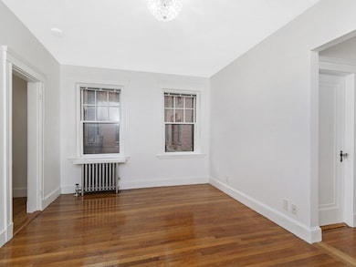 40 Linnaean St unit 7, Cambridge, MA 02138 - photo 4