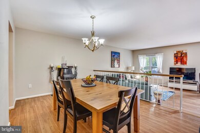 7713 Gromwell Ct, Springfield, VA 22152 - photo 7