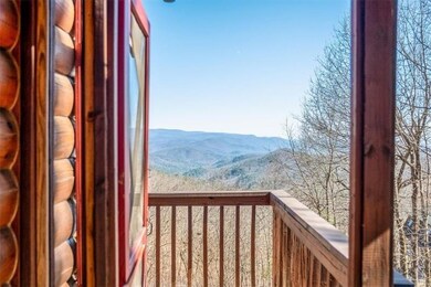 Balcony featuring a mountain view
