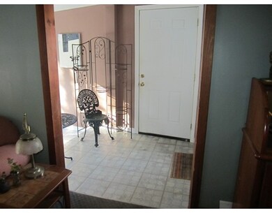 24 Hemlock Dr, Fitchburg, MA 01420 - photo 2