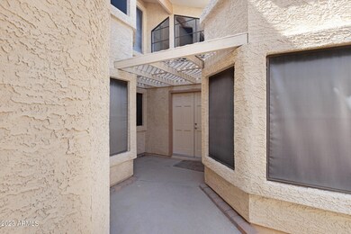 2334 W Shawnee Dr-4