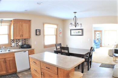 205 9th St NW, Jamestown, ND 58401 - photo 2