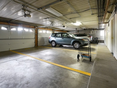 unlisted-address, Burbank, IL 60459 - photo 5