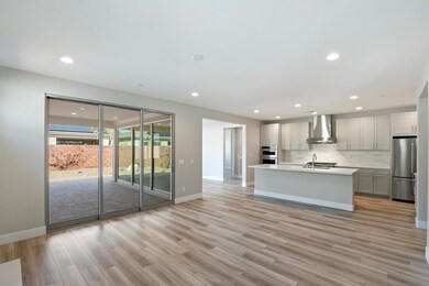 008_Living Room