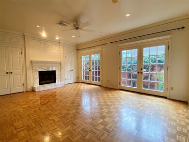 2024 Indiana St, Houston, TX 77019 - photo 4