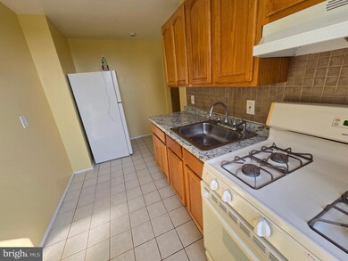 2271 John F. Kennedy Blvd unit 304, Jersey City, NJ 07304 - photo 4
