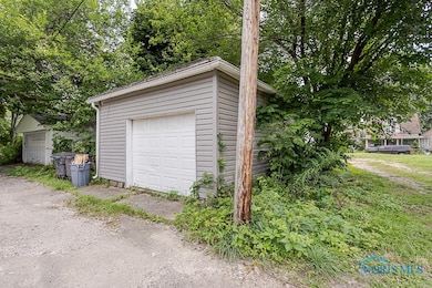 1219 Peck St, Toledo, OH 43608 - photo 6