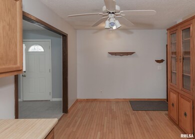 1919 W 46th St, Davenport, IA 52806 - photo 5