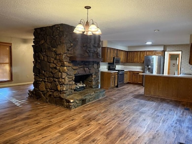 1202 N Pratt St, Pocahontas, AR 72455 - photo 7