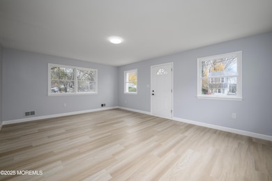 998 Woodmere Dr, Keyport, NJ 07735 - photo 7