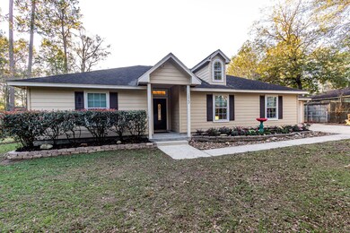 10962 N Woods, Cleveland, TX 77328 - photo 2