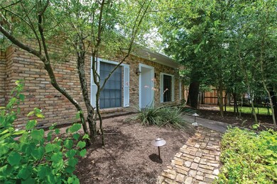 1811 Shadowwood Dr, College Station, TX 77840 - photo 4