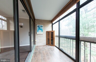 1671 Parkcrest Cir unit 301, Reston, VA 20190 - photo 5