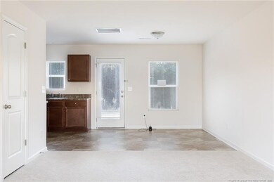 402 Jernigan St, Fayetteville, NC 28306 - photo 5