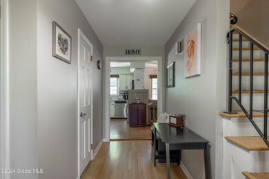 51 Swartson Ct, Albany, NY 12209 - photo 5