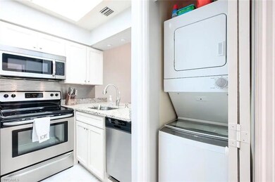 3323 Olympic Dr unit 726, Naples, FL 34105 - photo 6