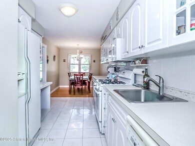 11 Cooper Terrace unit 51, Staten Island, NY 10314 - photo 5