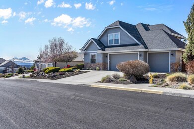 3741 SW Yew Ln, Redmond, OR 97756 - photo 3