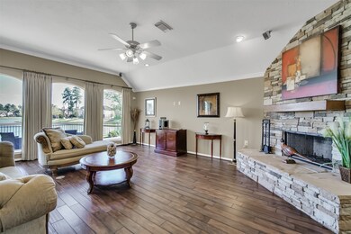 3202 Vincent Crossing Dr, Spring, TX 77386 - photo 6