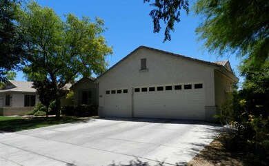 3-Car Garage